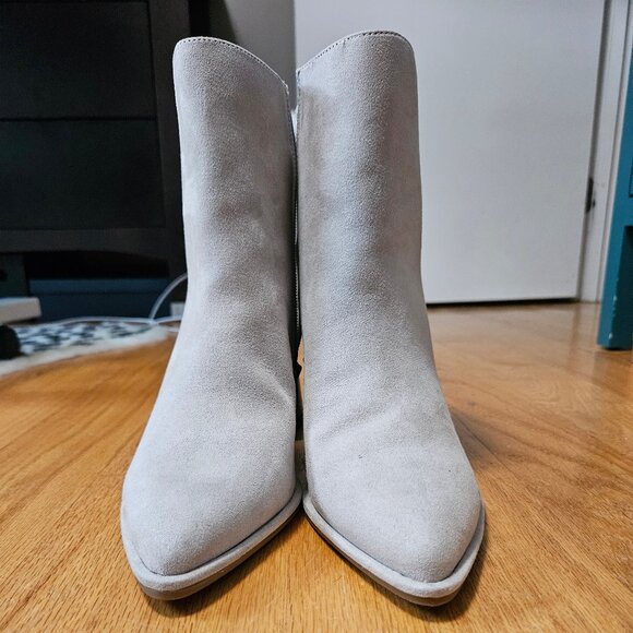 Sonoma Cream Ankle Boots - Size 9.5 - Picture 1 of 7